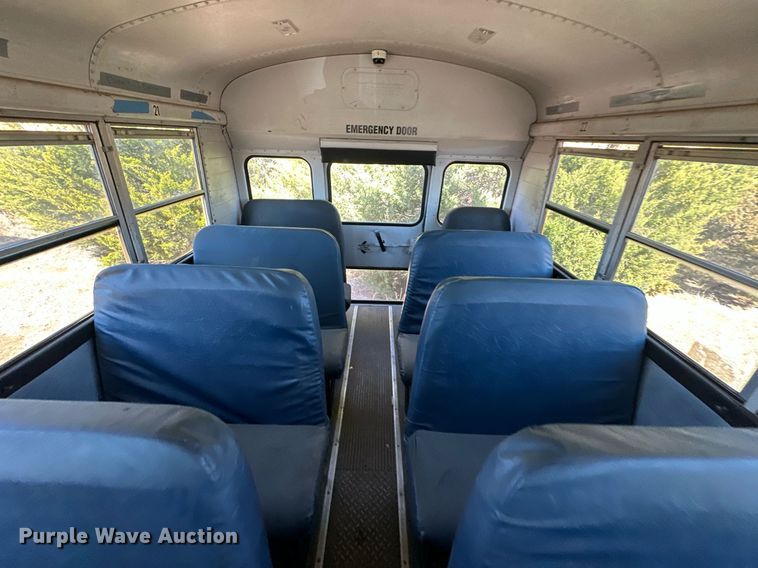 image for item EK0448 2003 Freightliner Thomas Built school bus