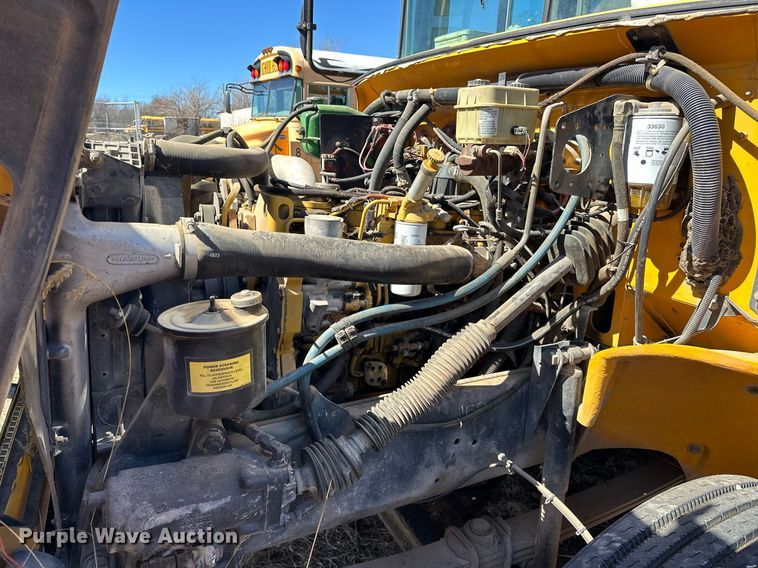 image for item EK0448 2003 Freightliner Thomas Built school bus