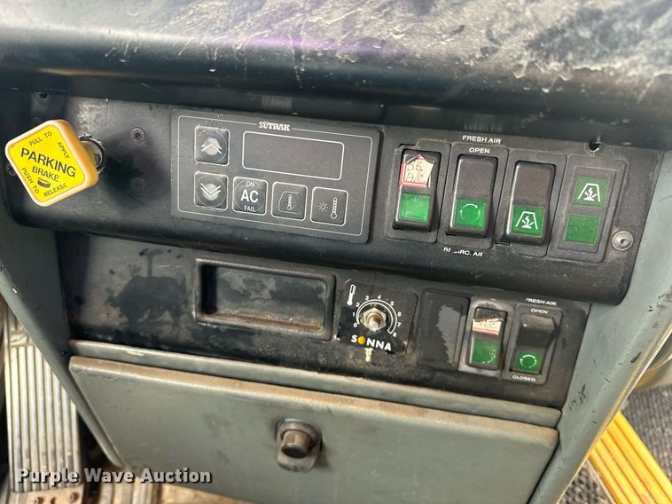 image for item EK0455 1999 Van Hool coach bus