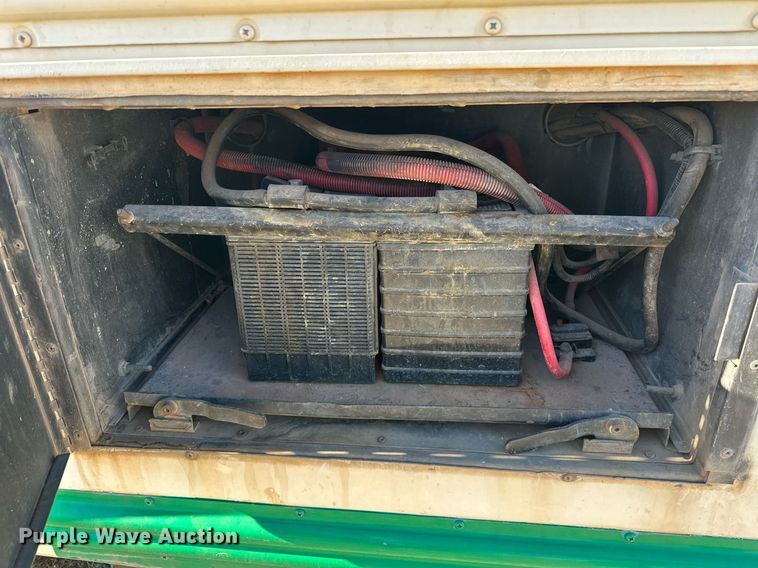 image for item EK0469 2005 Thomas Built Conventional coach bus