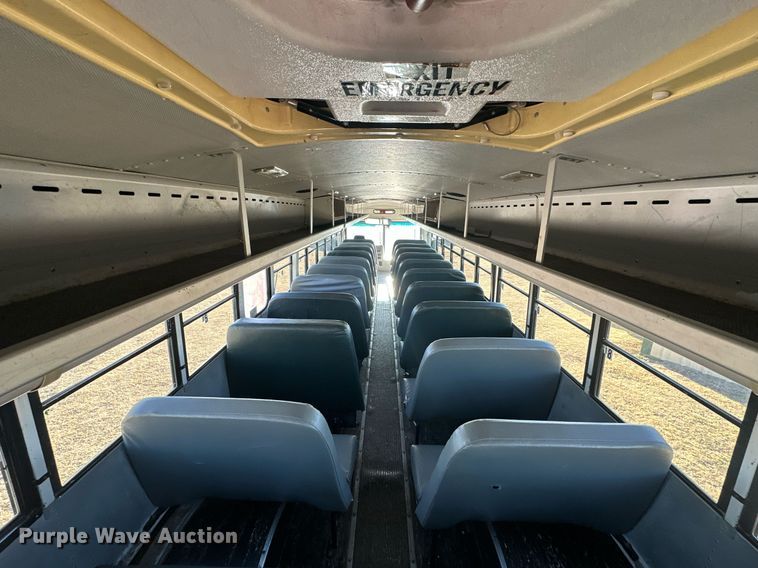 image for item EK0469 2005 Thomas Built Conventional coach bus