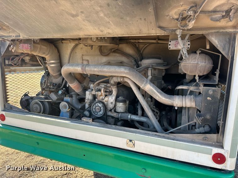 image for item EK0469 2005 Thomas Built Conventional coach bus