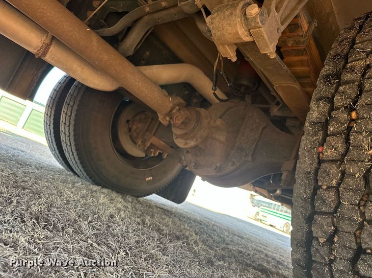 image for item EK0470 2009 Blue Bird Vision school bus