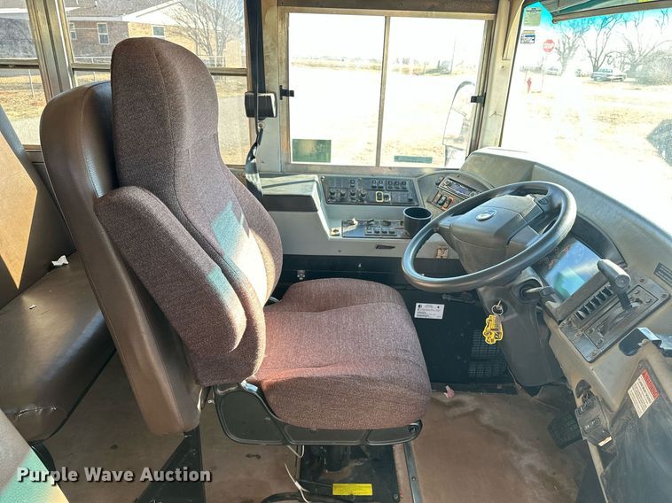 image for item EK0470 2009 Blue Bird Vision school bus