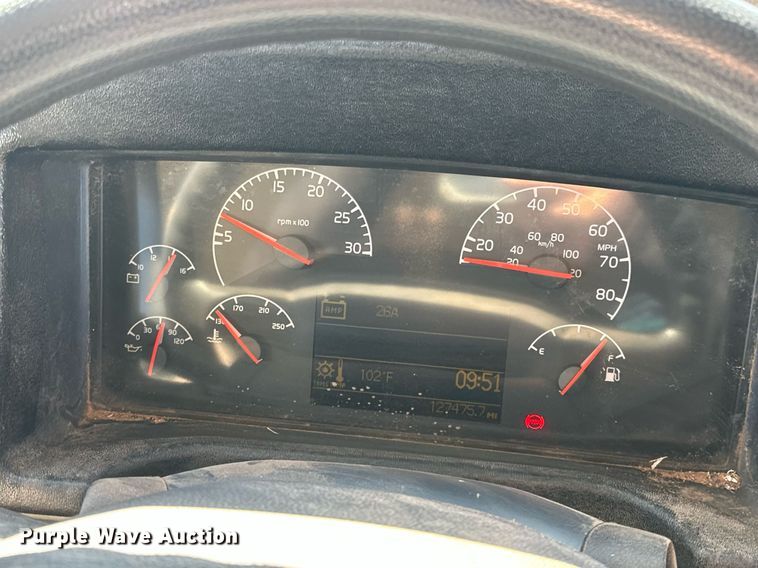 image for item EK0470 2009 Blue Bird Vision school bus