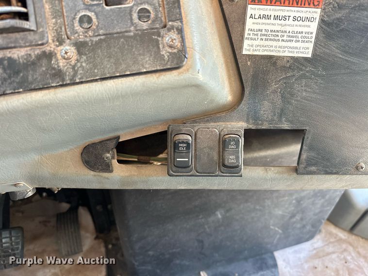 image for item EK0470 2009 Blue Bird Vision school bus