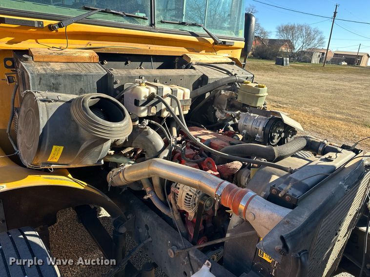 image for item EK0470 2009 Blue Bird Vision school bus