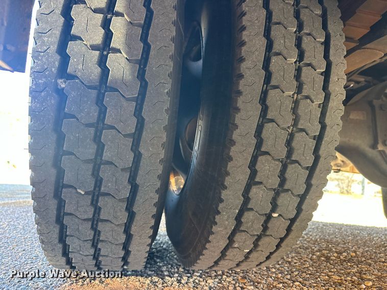 image for item EK0470 2009 Blue Bird Vision school bus