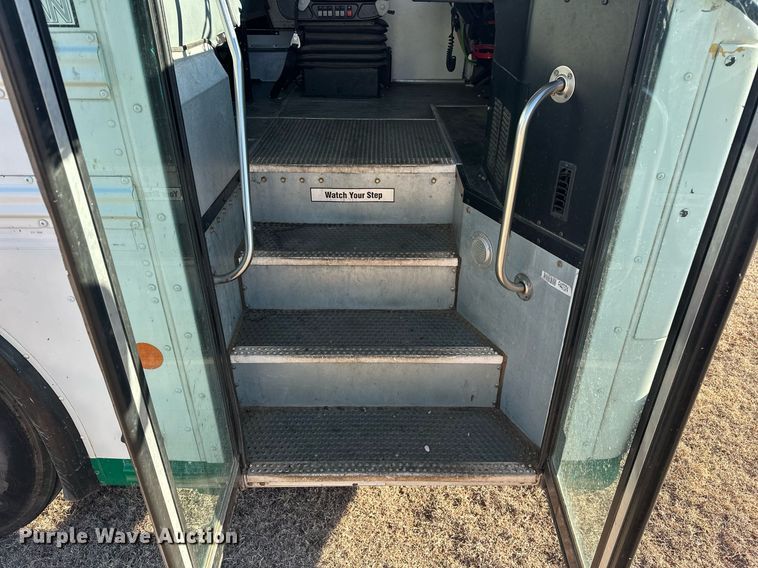 image for item EK0471 2015 Blue Bird All American school bus