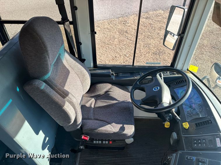 image for item EK0471 2015 Blue Bird All American school bus