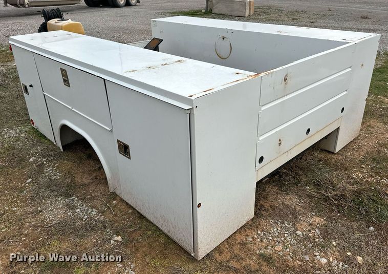 image for item EK0495 Reading SS108D21331 utility bed