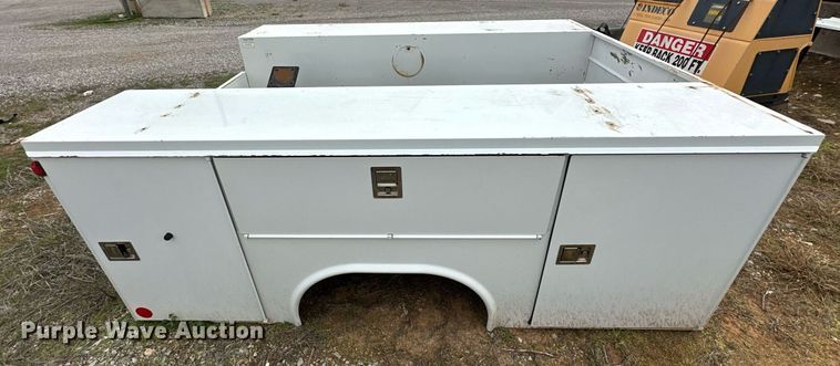 image for item EK0495 Reading SS108D21331 utility bed