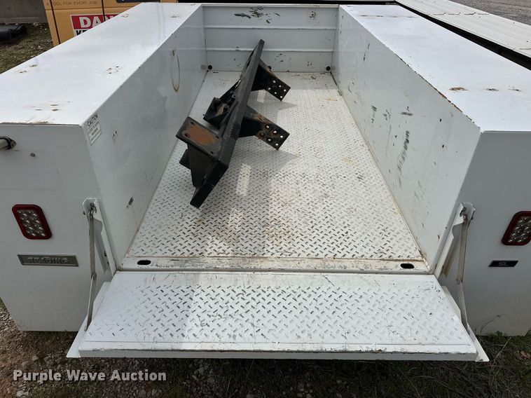 image for item EK0495 Reading SS108D21331 utility bed