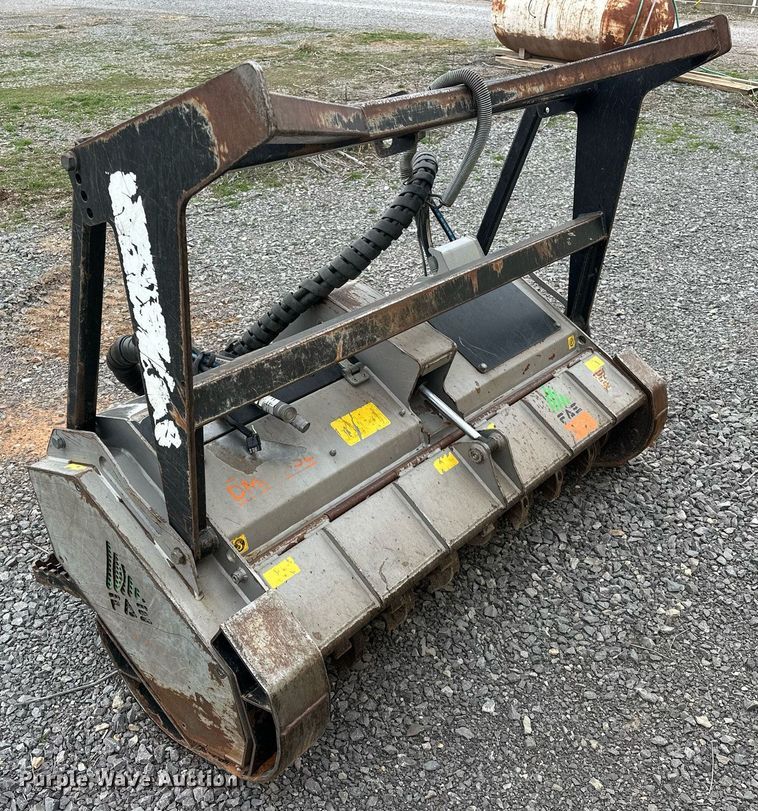 image for item EK0498 2016 FAE DML SSL-150 VT skid steer mulcher