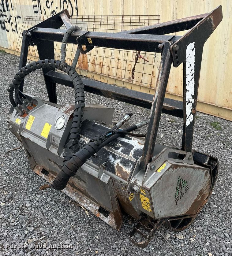 image for item EK0498 2016 FAE DML SSL-150 VT skid steer mulcher