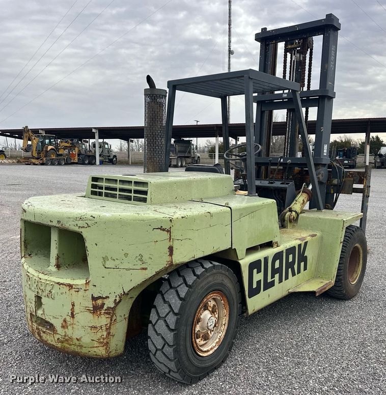 image for item EK0499 Clark C500Y 155 forklift