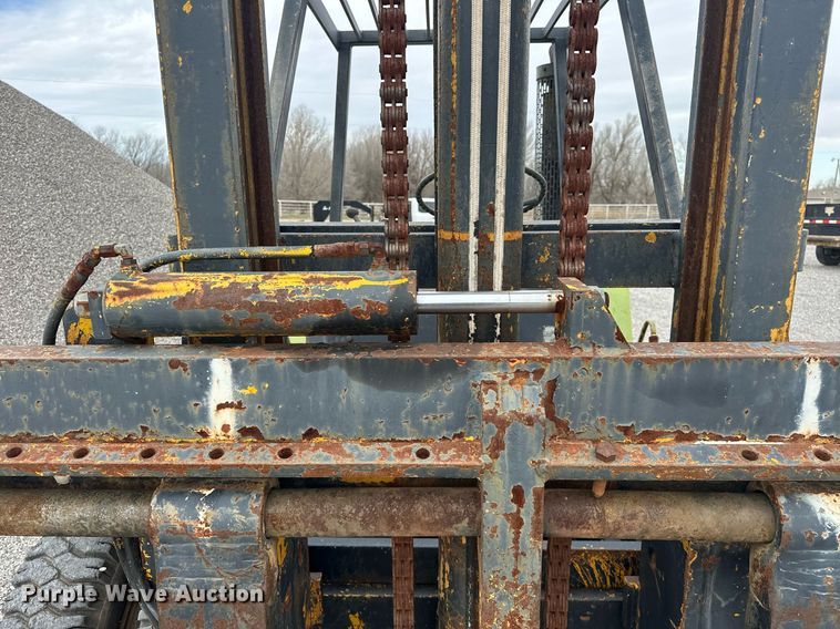 image for item EK0499 Clark C500Y 155 forklift