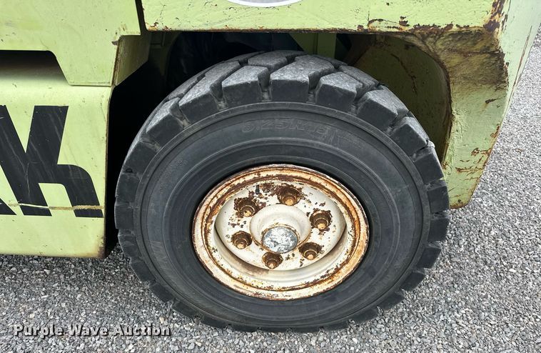 image for item EK0499 Clark C500Y 155 forklift