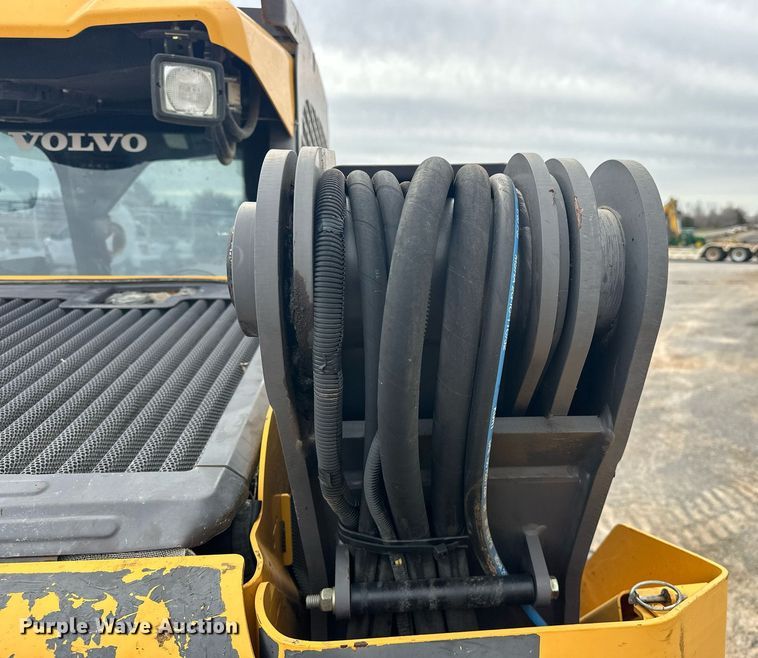image for item EK0500 2016 Volvo MCT135C T4 tracked skid steer loader