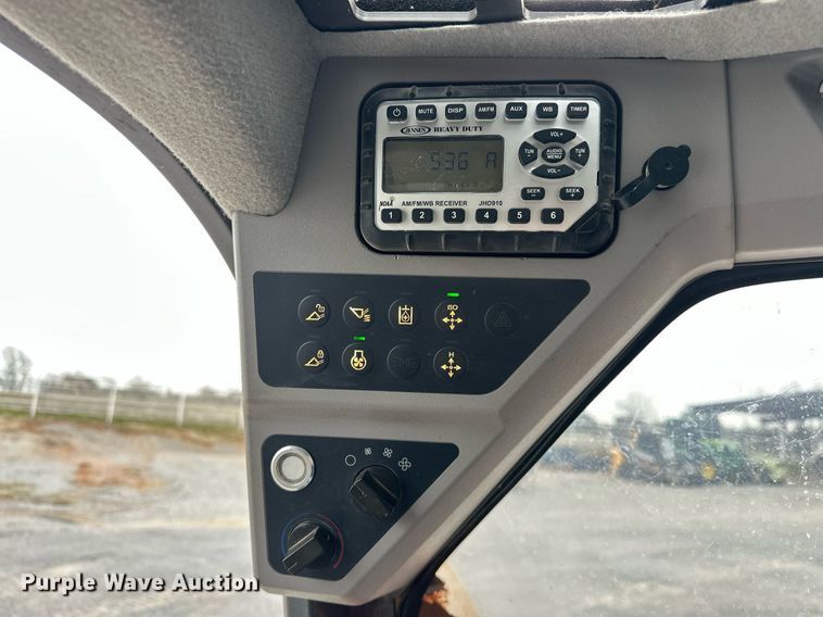 image for item EK0500 2016 Volvo MCT135C T4 tracked skid steer loader