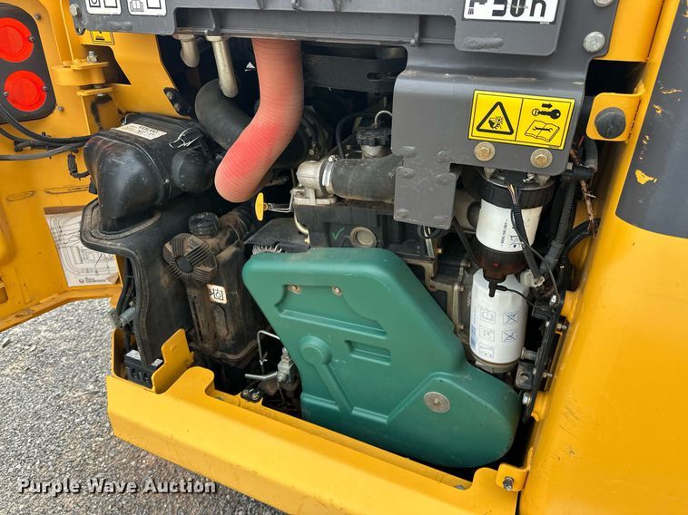 image for item EK0500 2016 Volvo MCT135C T4 tracked skid steer loader