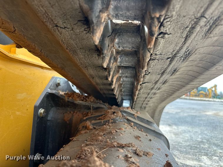 image for item EK0500 2016 Volvo MCT135C T4 tracked skid steer loader