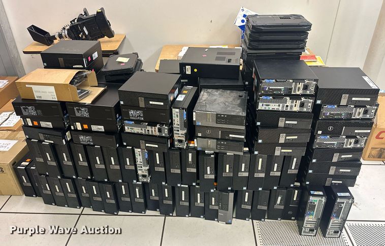 image for item EK0531 Approximately 148 Dell desktops