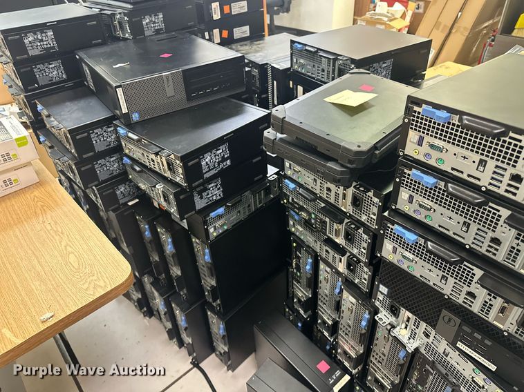 image for item EK0531 Approximately 148 Dell desktops
