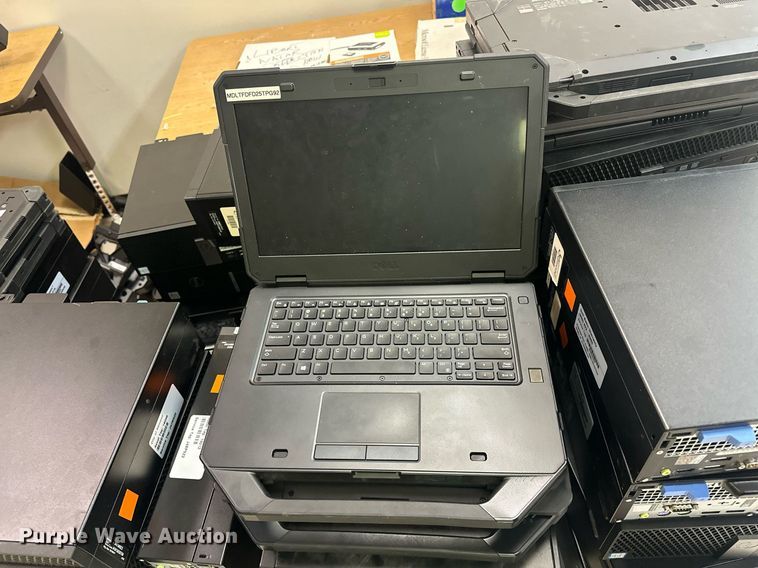 image for item EK0531 Approximately 148 Dell desktops