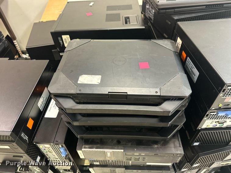 image for item EK0531 Approximately 148 Dell desktops