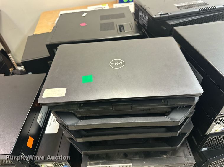 image for item EK0531 Approximately 148 Dell desktops