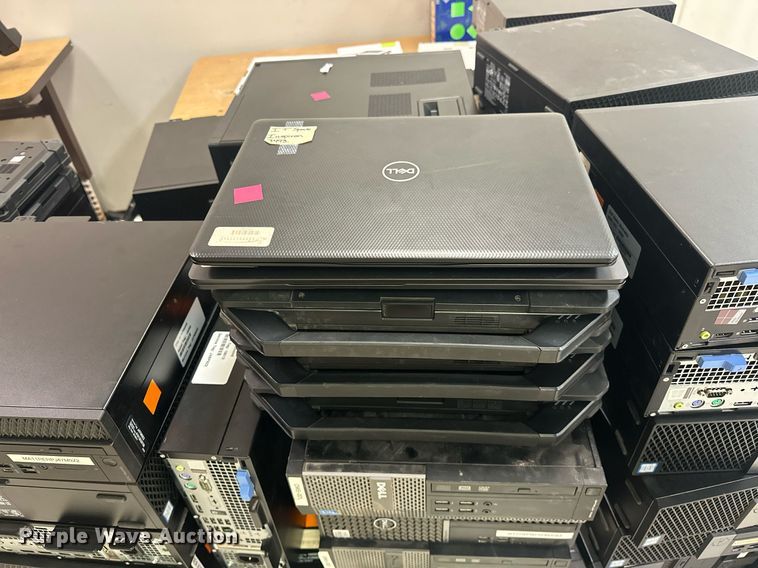 image for item EK0531 Approximately 148 Dell desktops