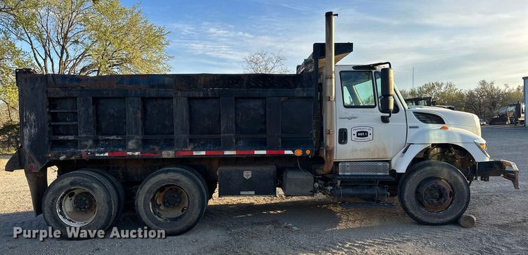 image for item EK0538 2009 International 7400 dump truck