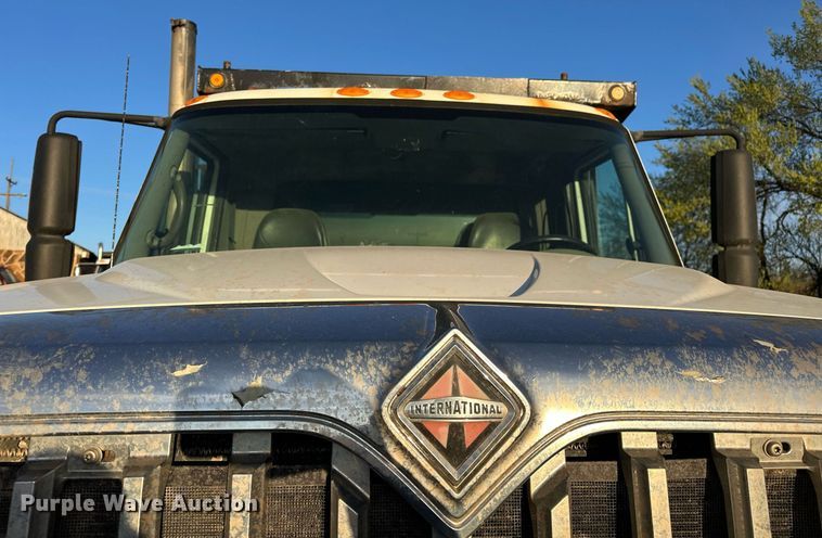 image for item EK0538 2009 International 7400 dump truck