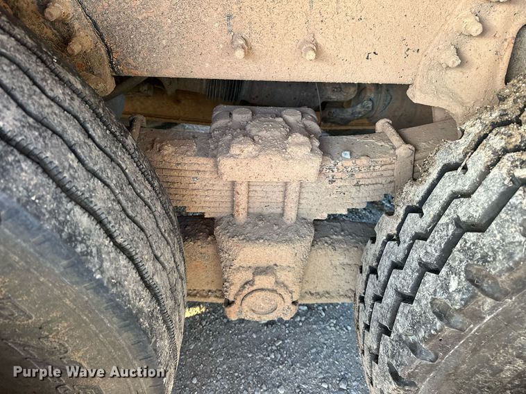 image for item EK0538 2009 International 7400 dump truck