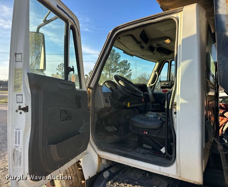 image for item EK0538 2009 International 7400 dump truck