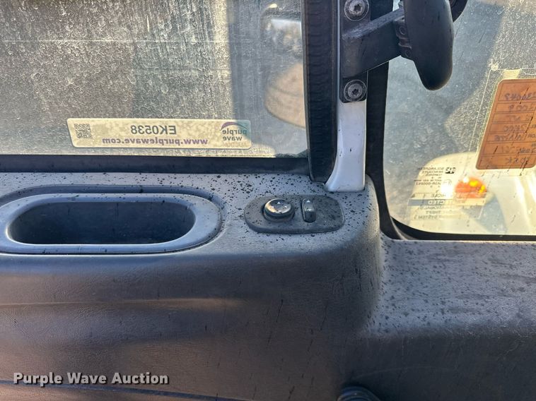 image for item EK0538 2009 International 7400 dump truck