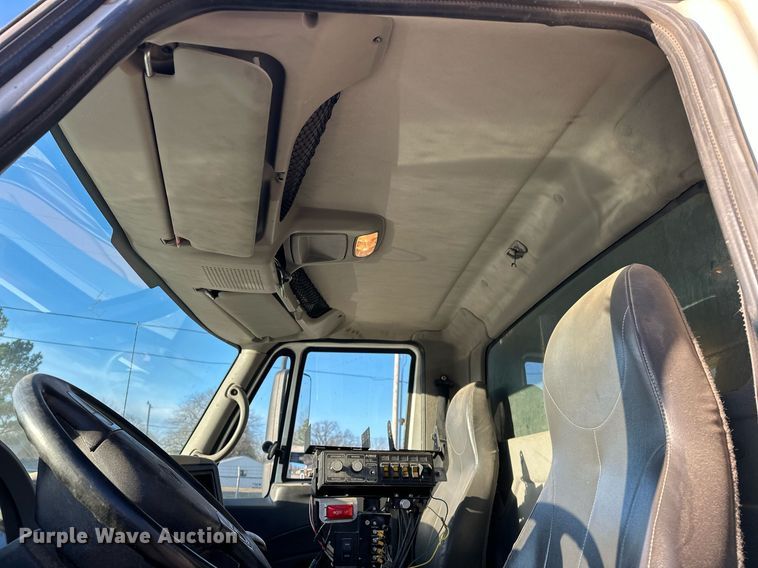 image for item EK0538 2009 International 7400 dump truck