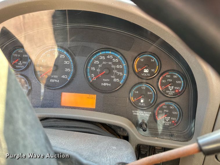 image for item EK0538 2009 International 7400 dump truck