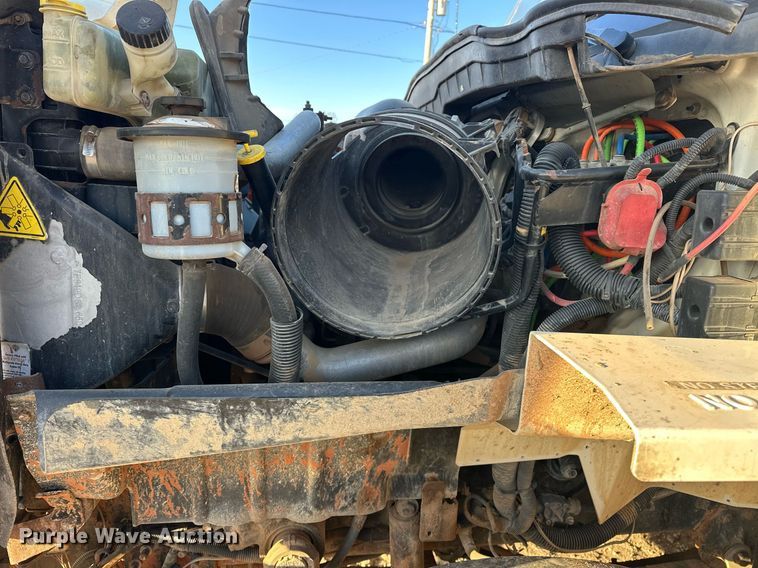 image for item EK0538 2009 International 7400 dump truck