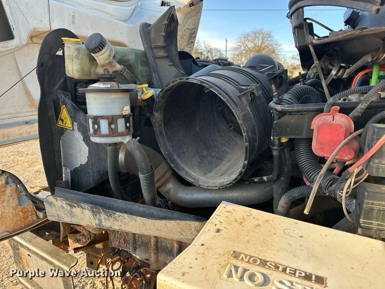 image for item EK0538 2009 International 7400 dump truck