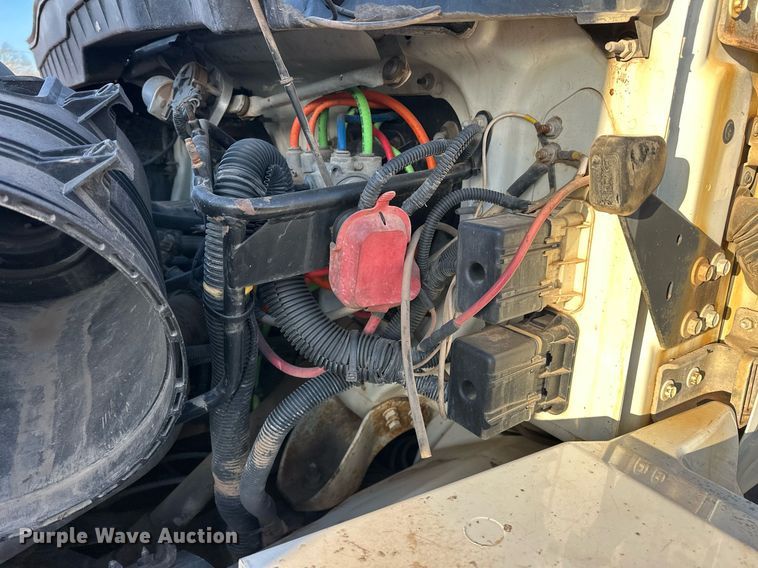 image for item EK0538 2009 International 7400 dump truck