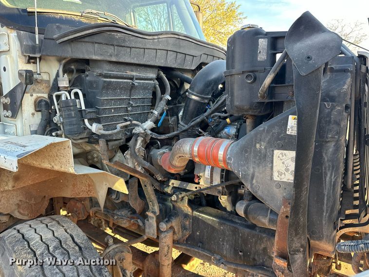 image for item EK0538 2009 International 7400 dump truck