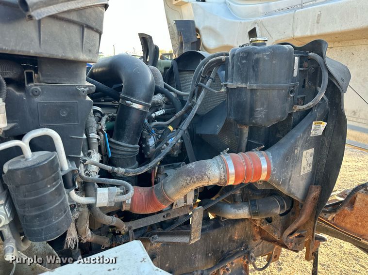 image for item EK0538 2009 International 7400 dump truck