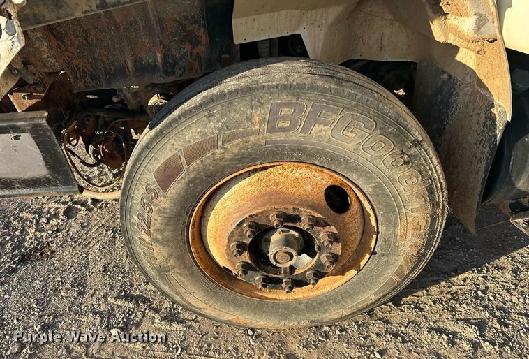 image for item EK0538 2009 International 7400 dump truck