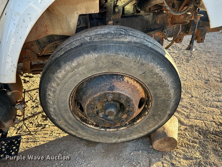 image for item EK0538 2009 International 7400 dump truck