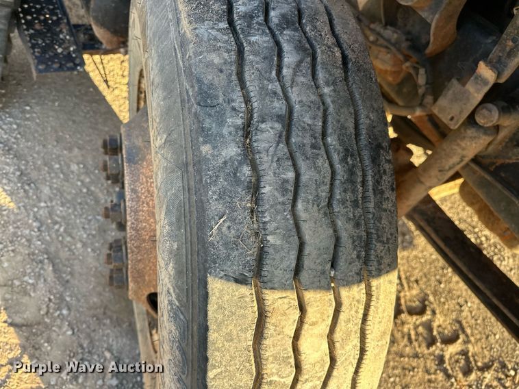 image for item EK0538 2009 International 7400 dump truck