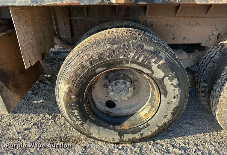 image for item EK0538 2009 International 7400 dump truck