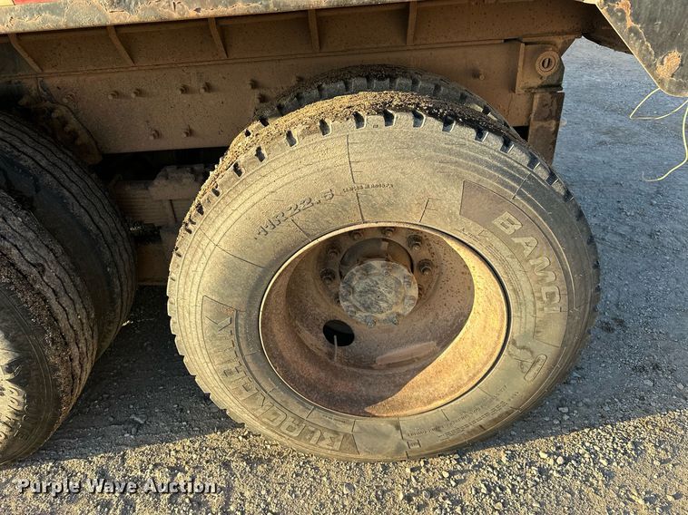 image for item EK0538 2009 International 7400 dump truck