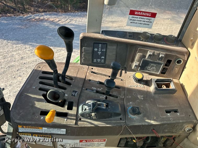 image for item EK0539 2001 John Deere 6310 tractor